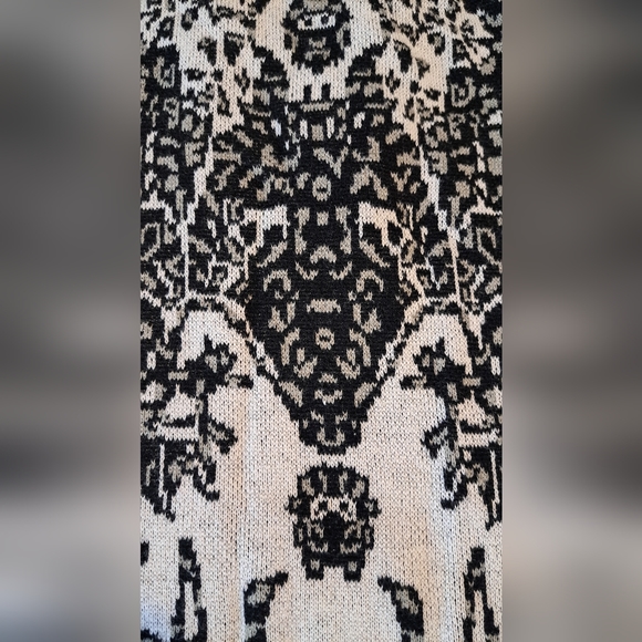 SOLEMIO | Wool pencil skirt - Picture 3 of 3